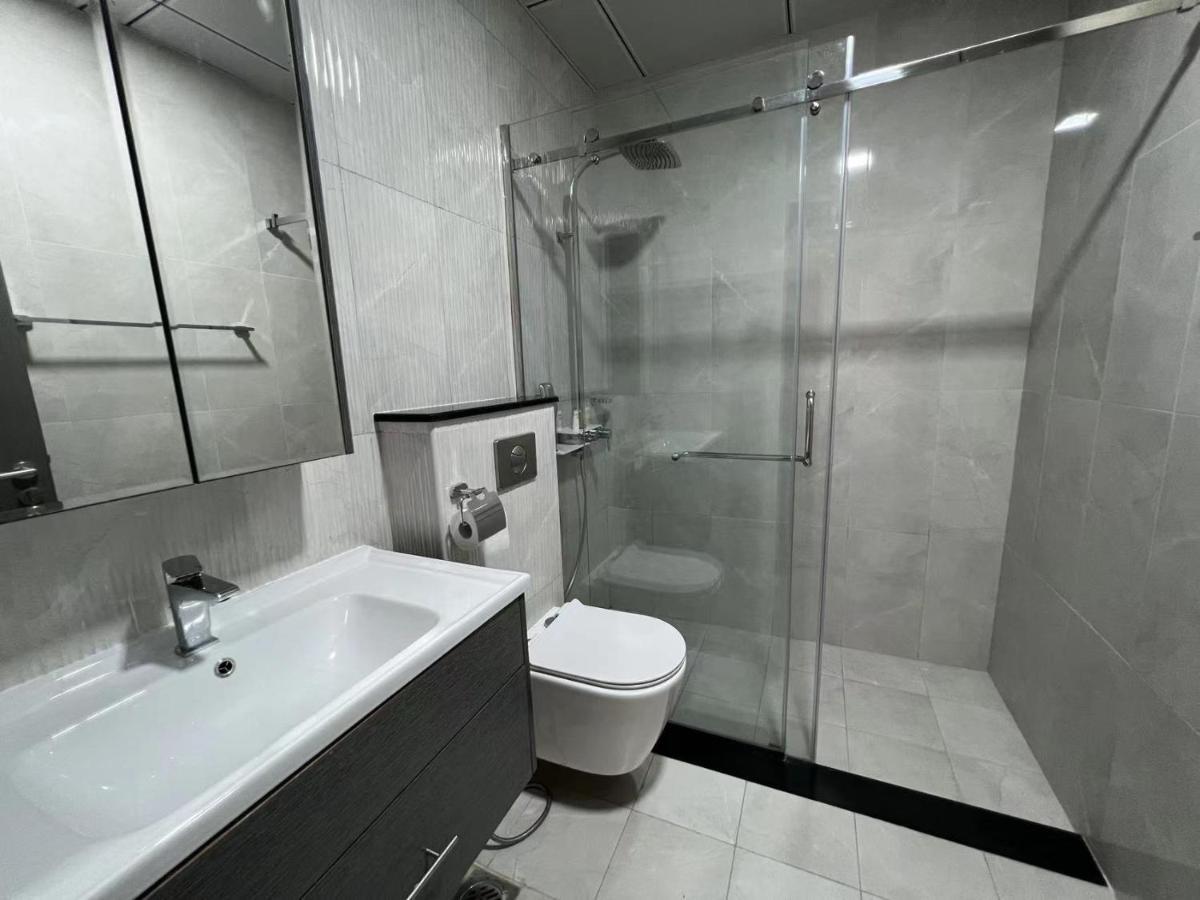 Penrose Place Dubai JVC Extérieur photo