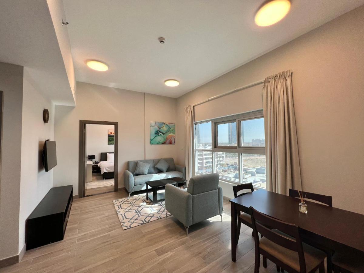 Penrose Place Dubai JVC Extérieur photo