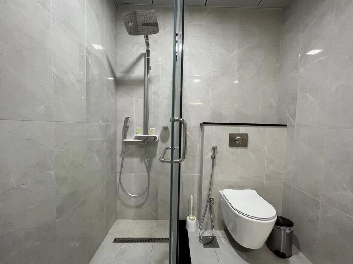 Penrose Place Dubai JVC Extérieur photo