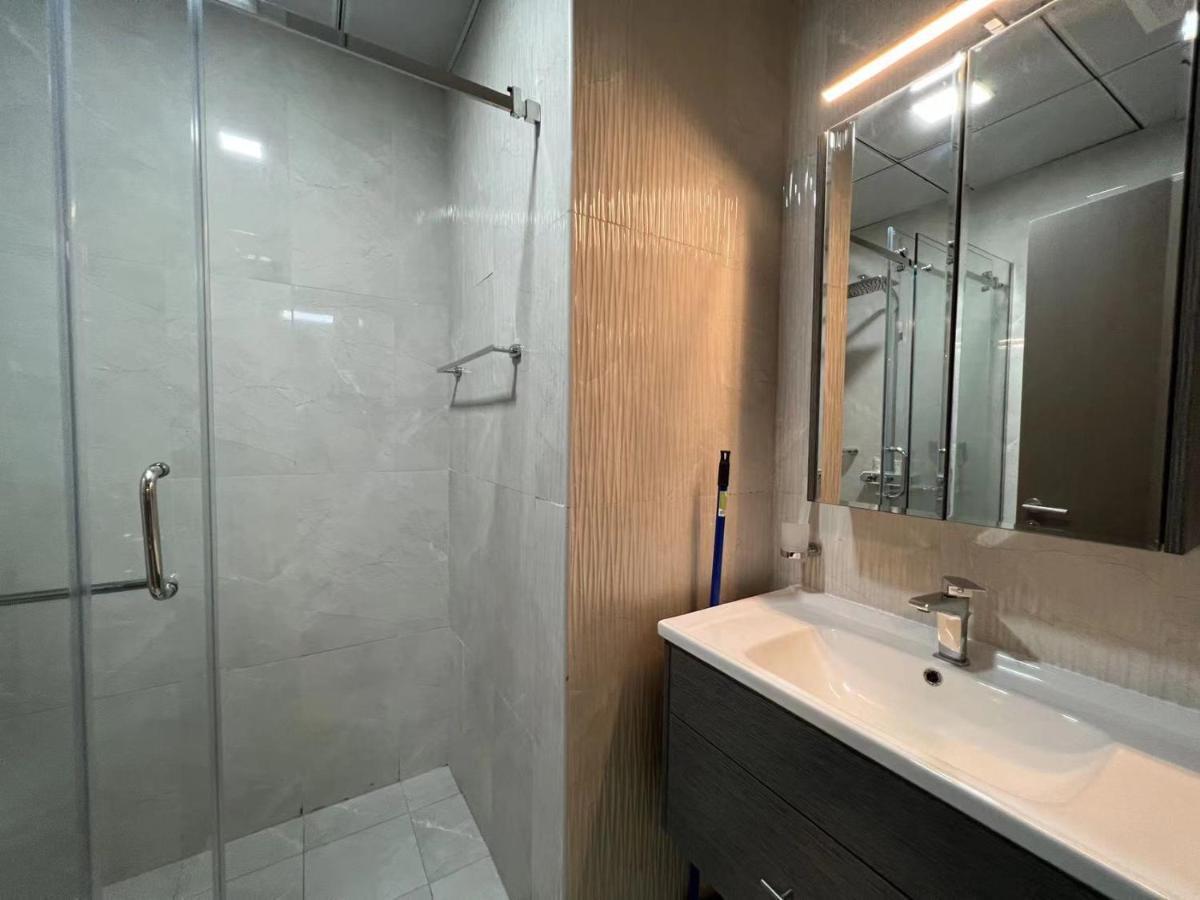 Penrose Place Dubai JVC Extérieur photo
