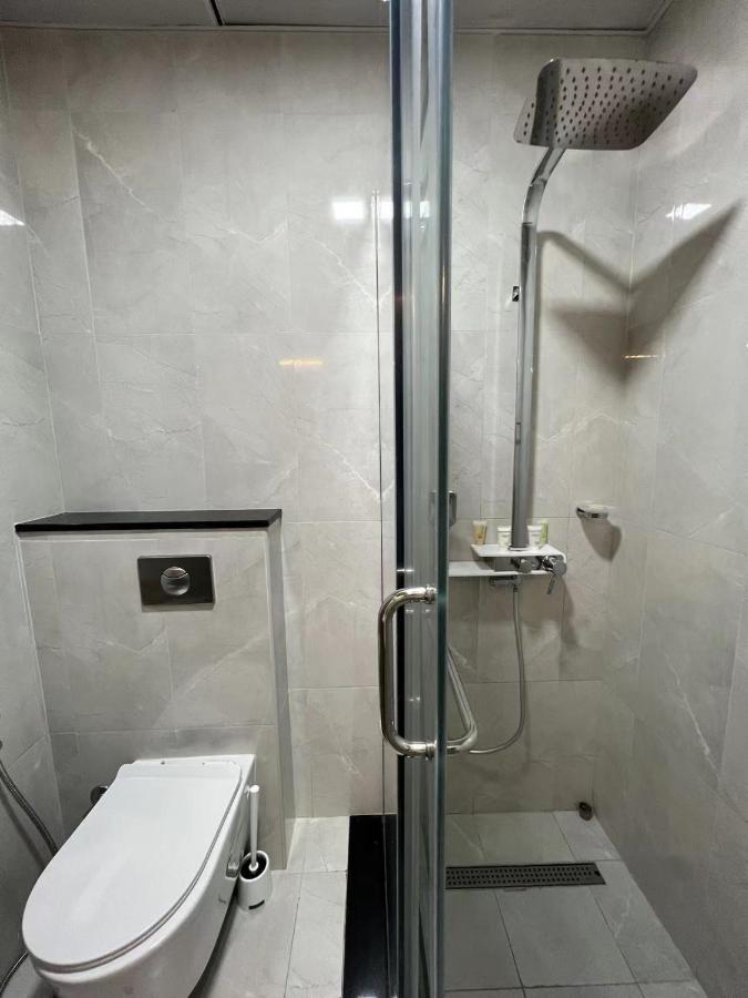 Penrose Place Dubai JVC Extérieur photo