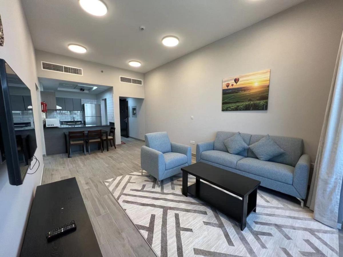 Penrose Place Dubai JVC Extérieur photo