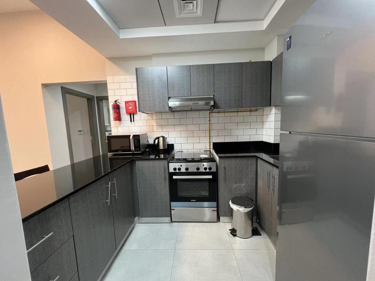 Penrose Place Dubai JVC Extérieur photo